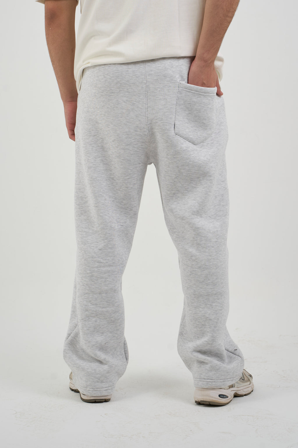 GRAY SWEAT PANTS