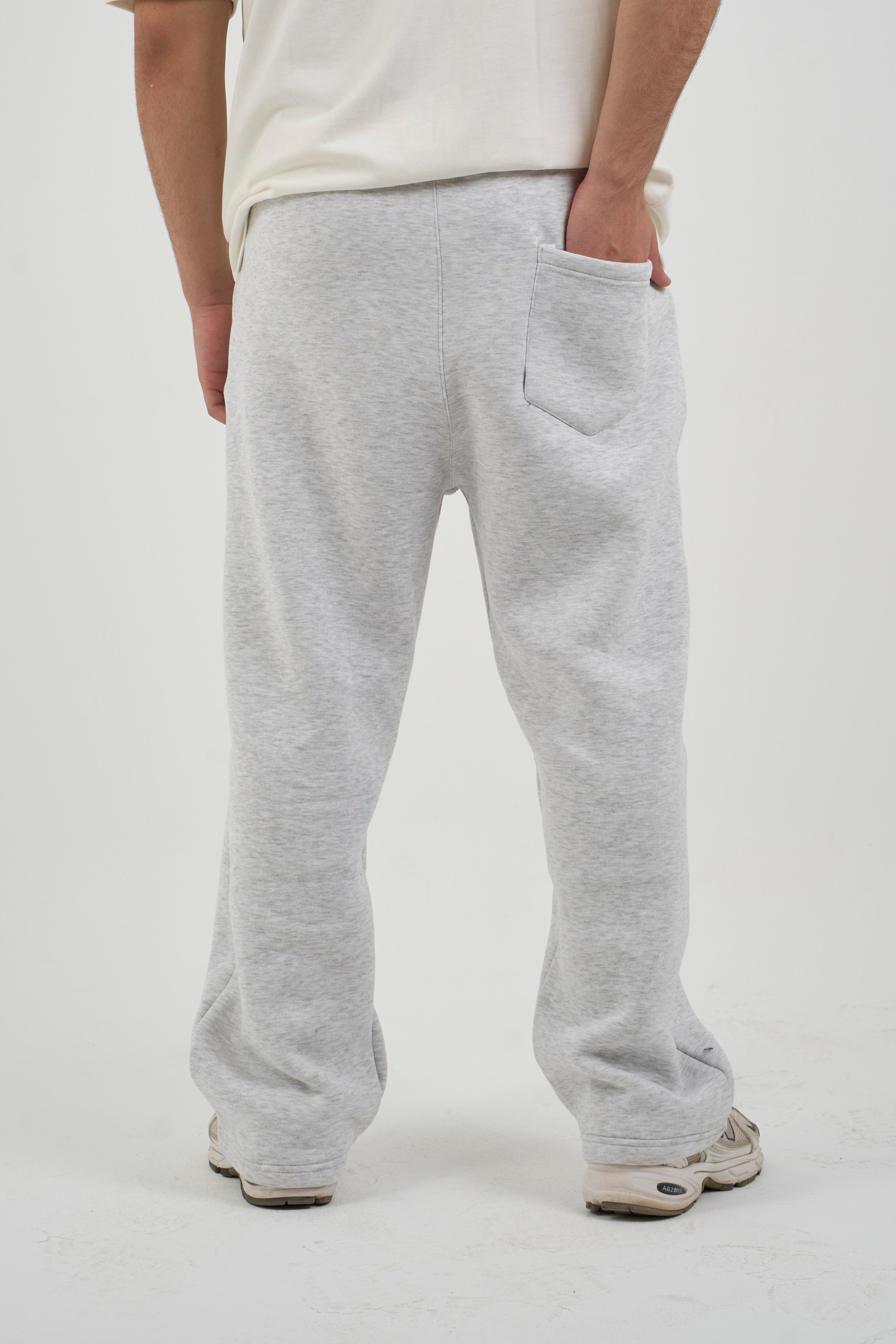 GRAY SWEAT PANTS
