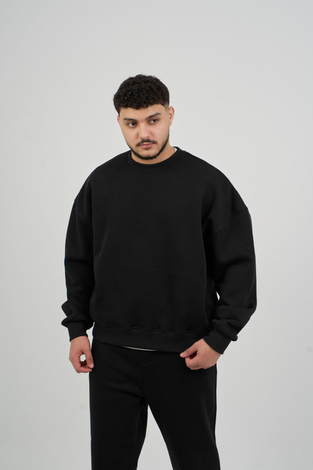 BLACK CREW-NECK