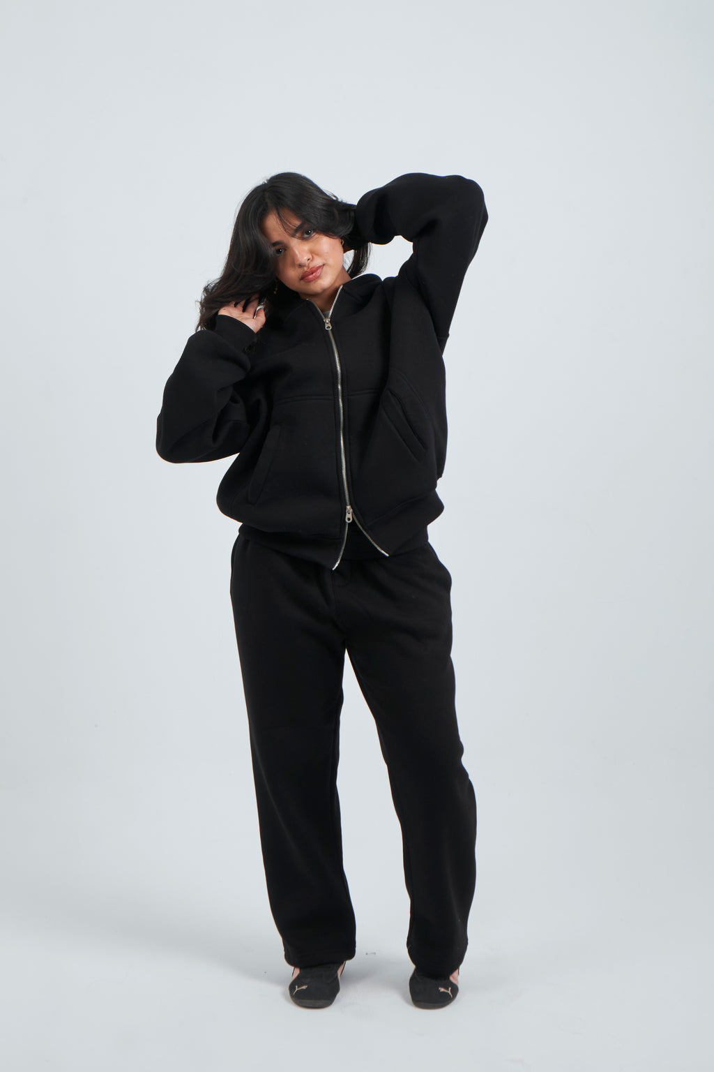 BLACK ZIP-UP BOXY FIT